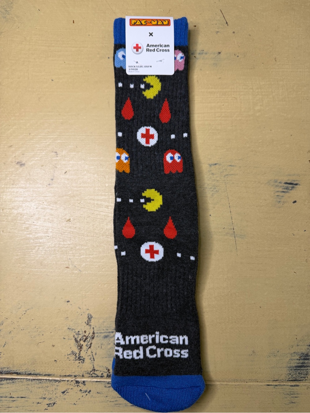 American Red Cross x Pac-Man Men's Black Novelty Socks - Yellow & Red Accents